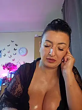 Hotangel75 online show from October 4, 2025, 5:20 am