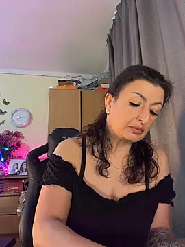 Hotangel75 online show from June 10, 2026, 4:46 am