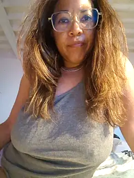 mila38 online show from May 13, 2026, 7:21 pm
