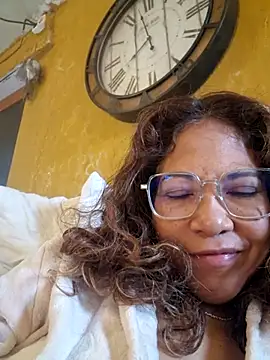 mila38 online show from May 10, 2026, 7:01 am