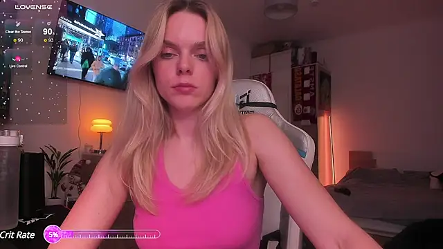 CharliSweet online show from March 20, 2025, 7:04 pm