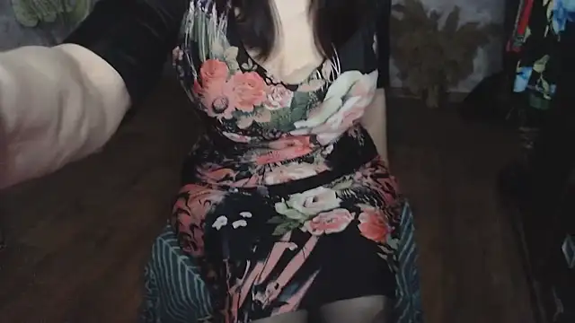 Aziza1 online show from April 27, 2026, 2:04 pm