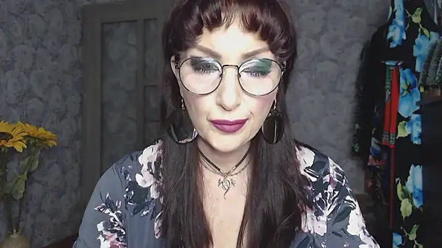 Snapshot of Aziza1 chatting on June 4, 2026, 3:17 pm Aziza1 online show from June 4, 2026, 3:17 pm