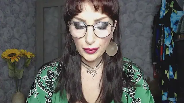 Snapshot of Aziza1 chatting on June 12, 2026, 2:26 pm Aziza1 online show from June 12, 2026, 2:26 pm