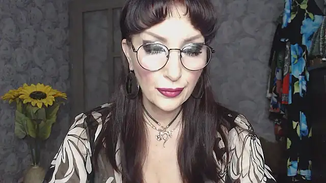 Aziza1 online show from June 24, 2026, 1:43 pm