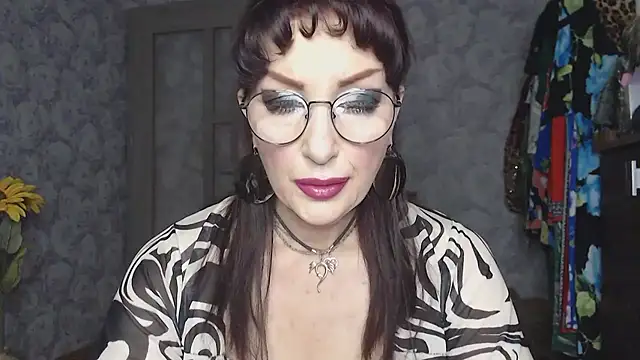Aziza1 online show from July 24, 2026, 2:46 pm