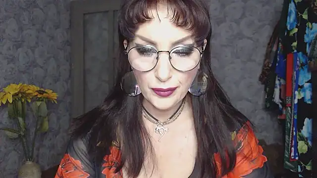Aziza1 online show from July 13, 2026, 1:43 pm