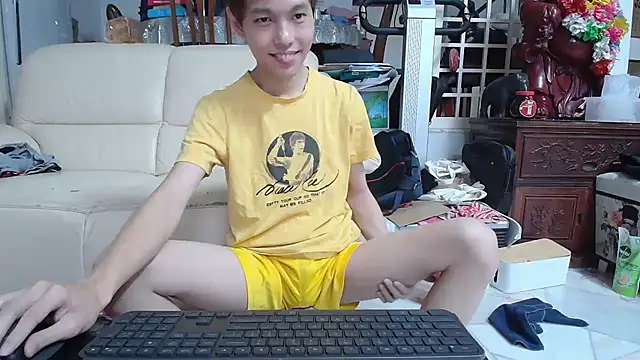 andrewooi online show from March 9, 2025, 2:10 pm