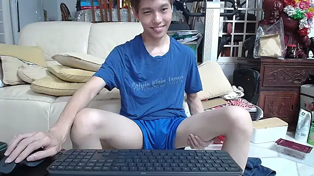 andrewooi online show from February 25, 2025, 7:16 pm