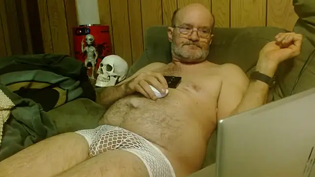 snickers1 online show from September 25, 2025, 6:30 am