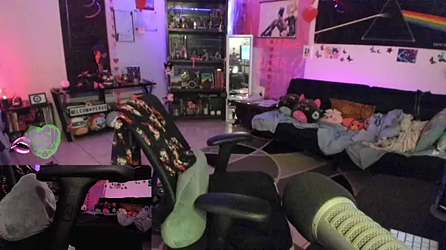 kushlungs666 online show from March 2, 2025, 12:36 pm