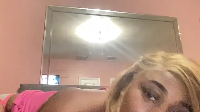 Creamesensation online show from February 7, 2025, 11:23 am