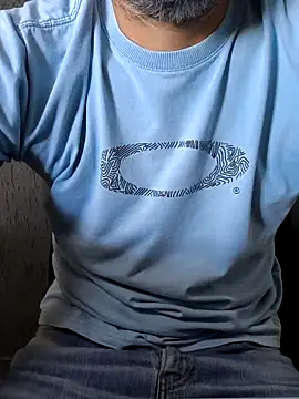 Snapshot of Leo_Big chatting on March 17, 2026, 12:30 pm Leo Big online show from March 17, 2026, 12:30 pm