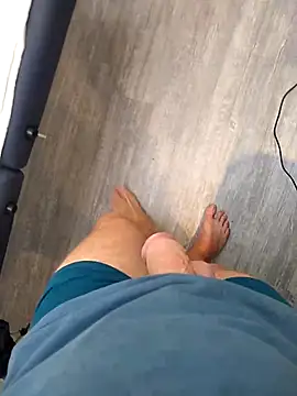 Alvaro2017 online show from February 19, 2026, 7:11 pm