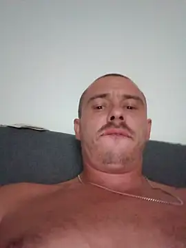 Snapshot of Pavelbure77 chatting on June 18, 2026, 10:15 pm Pavelbure77 online show from June 18, 2026, 10:15 pm