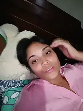 Snapshot of _Estrellita_ chatting on June 6, 2026, 1:55 am Estrellita online show from June 6, 2026, 1:55 am