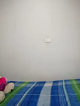  Estrellita  online show from September 30, 2025, 8:04 pm