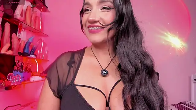 christymilkk online show from October 6, 2025, 2:13 am