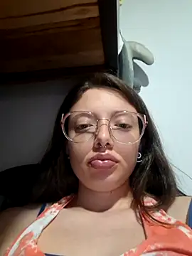 linda-schmidt online show from June 14, 2026, 2:24 am