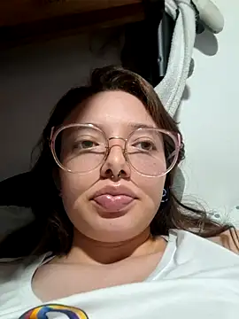 linda-schmidt online show from November 23, 2025, 2:21 am