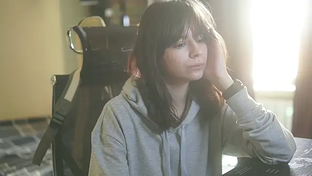 alyssa sweet online show from September 16, 2025, 4:57 am