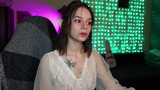 alyssa sweet online show from March 18, 2025, 5:23 am