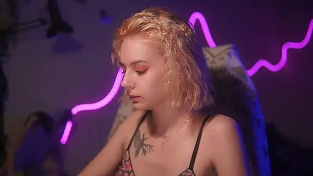 alyssa sweet online show from July 20, 2026, 4:42 am