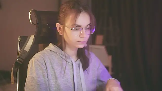 alyssa sweet online show from February 20, 2026, 5:04 am