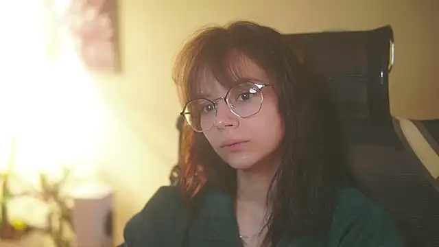 alyssa sweet online show from November 11, 2025, 5:46 am