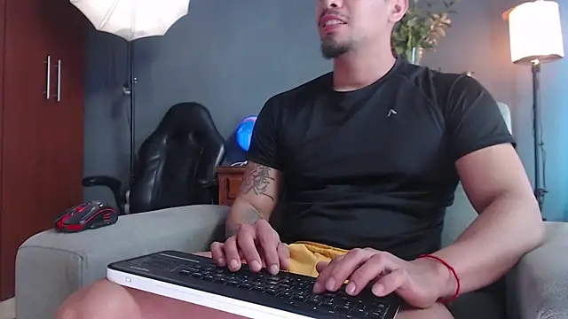 geirge teacherxx online show from October 17, 2025, 7:48 pm