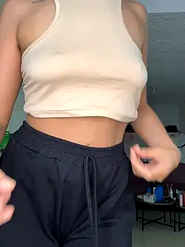 Snapshot of deepthroatlatina chatting on September 9, 2025, 6:39 pm deepthroatlatina online show from September 9, 2025, 6:39 pm