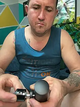 Snapshot of xavier_1988 chatting on March 3, 2026, 11:12 pm xavier 1988 online show from March 3, 2026, 11:12 pm