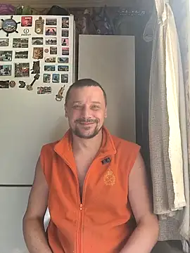 DanielOhCool online show from September 15, 2025, 8:04 am