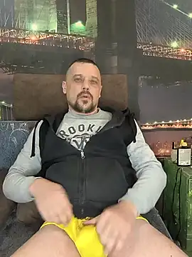 DanielOhCool online show from March 18, 2025, 11:11 am