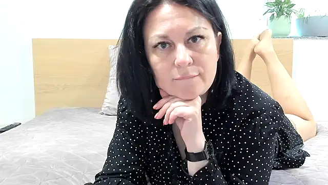 Snapshot of BritttanyBrix chatting on May 9, 2026, 10:18 am BritttanyBrix online show from May 9, 2026, 10:18 am