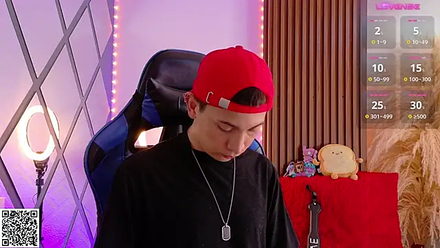 Chris Bennett online show from September 22, 2025, 11:49 am