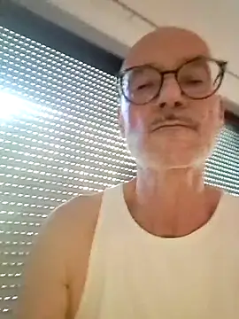 BerndisCam online show from July 3, 2026, 4:35 pm