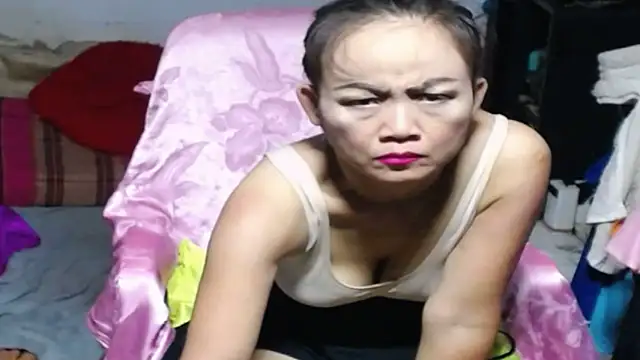 1CuteAndSexy69 online show from October 4, 2025, 5:36 pm