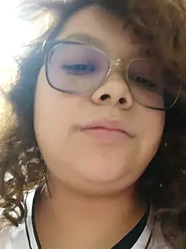 Snapshot of San-Dan10 chatting on March 1, 2025, 7:08 am San-Dan10 online show from March 1, 2025, 7:08 am