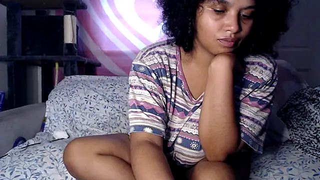 TasteeKitty online show from October 1, 2025, 6:01 pm