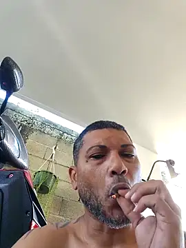 tropikboy online show from November 29, 2025, 12:49 pm