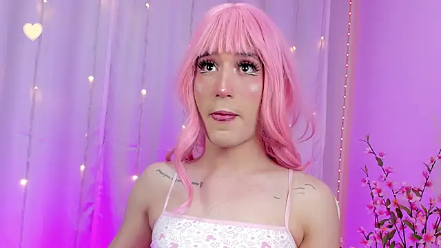 rosseblondee online show from September 9, 2025, 8:51 pm