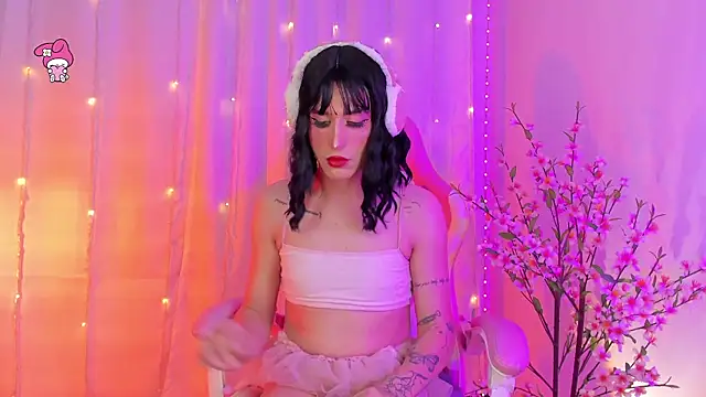 rosseblondee online show from June 3, 2026, 11:09 pm