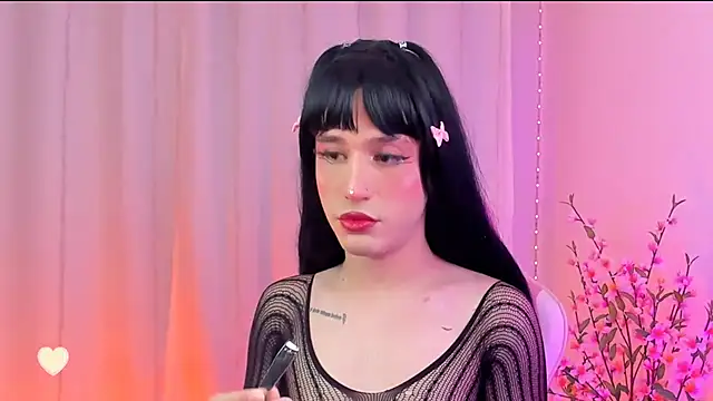 rosseblondee online show from October 2, 2025, 2:37 am