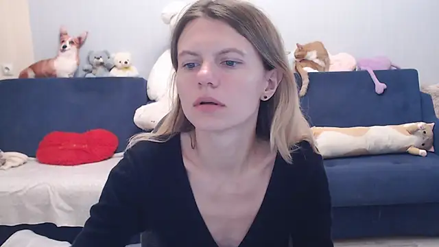 night is dark online show from September 14, 2025, 3:34 pm