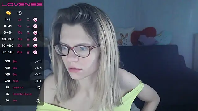 night is dark online show from March 11, 2025, 10:42 pm