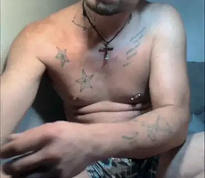 Snapshot of IxanSantiago95 chatting on October 8, 2025, 11:12 am IxanSantiago95 online show from October 8, 2025, 11:12 am