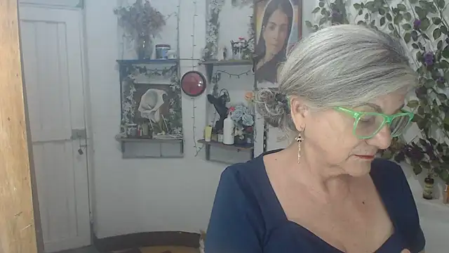FunnyGrandma online show from July 16, 2026, 12:29 am