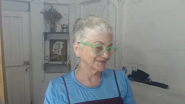 FunnyGrandma online show from July 31, 2026, 3:17 am