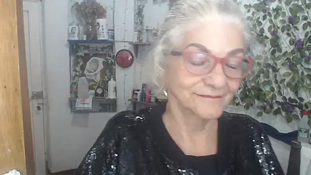 FunnyGrandma online show from May 9, 2026, 3:32 am